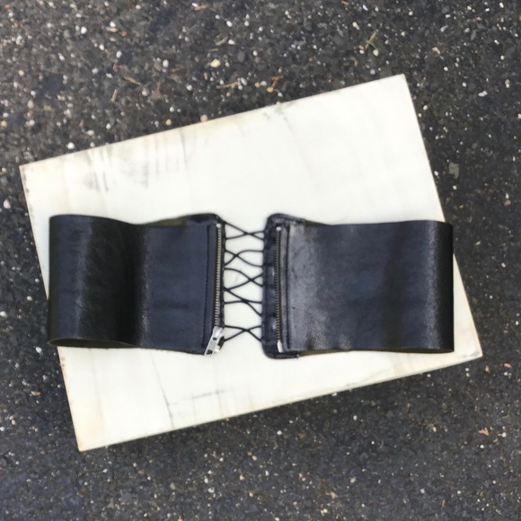 Black leather corset style silver zipper belt OS - Picture 5 of 5